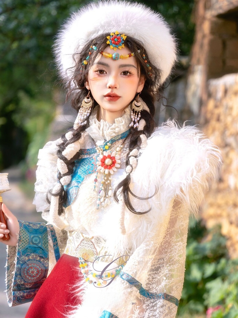 Ethnic Fashion Photography - 티베트 민족 여성의 새로운 스타일 의류