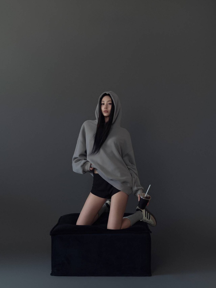 그레이 무드 초상화 테마 사진 촬영 의상 세트 레이지  - Ethnic Fashion Photography 리뷰 및 가격