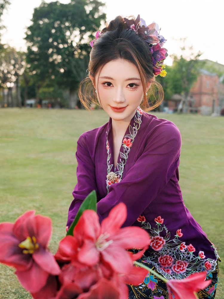 새로운 민족 스타일 여성 의류 세트, 화려한 자수 슬리 - Ethnic Fashion Photography 리뷰 및 가격